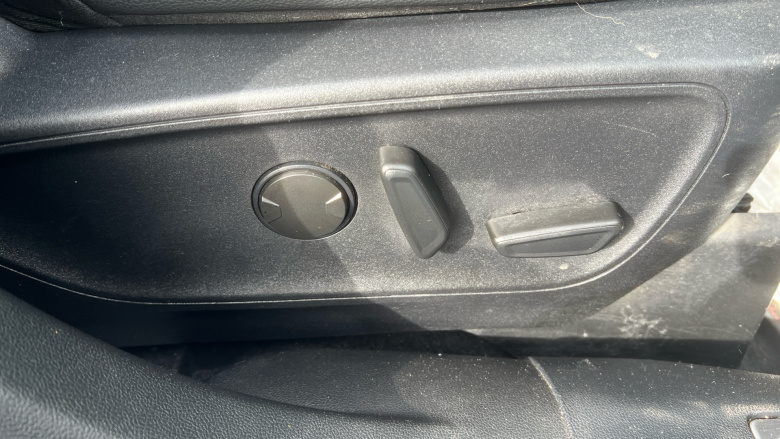 Ford Kuga 2.5 PHEV ST-Line X 5dr CVT Estate